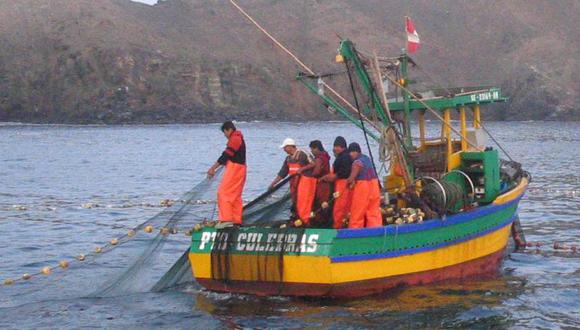 Continúa la búsqueda de los seis pescadores desaparecidos