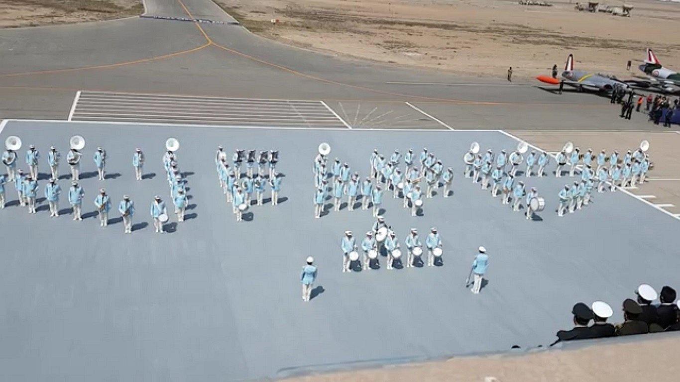 Banda de la Fuerza Aérea del Perú tocó tema de Star Wars
