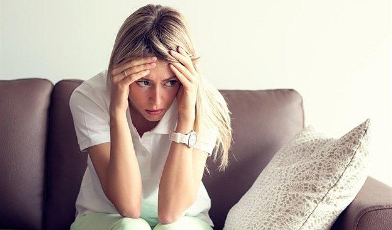 Malos hábitos que dañan tu cerebro y afectan tu salud mental