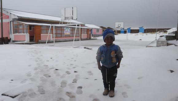 Nieve afecta a diferentes localidades, los niños y ancianos sufre. (Foto: Difusión)