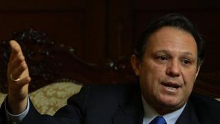 Congresista Carlos Mesía pide preparar acusación contra Martín Vizcarra para inhabilitarlo de la función pública