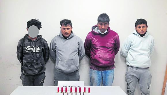Habrían sido sorprendidos en una embarcación utilizada presuntamente para robar concha de abanico en Parachique