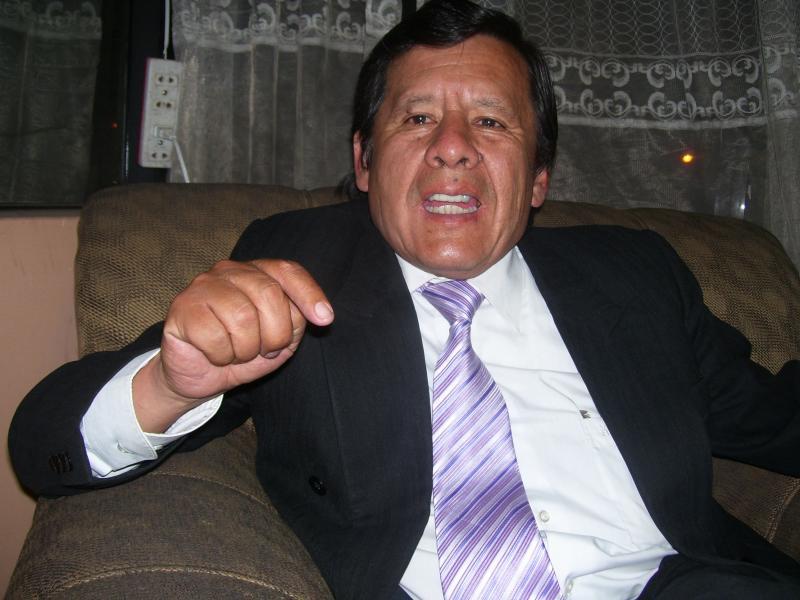 Candidato Cuaresma con denuncia formal