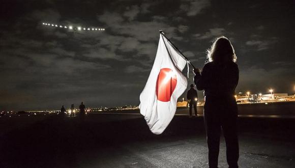 Avión solar Impulse II bate dos récords mundiales al aterrizar en Hawai