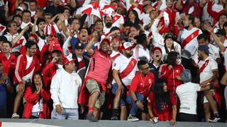 Selección peruana: la afición expresó su enojo tras la controversial jugada en los minutos finales ante Uruguay