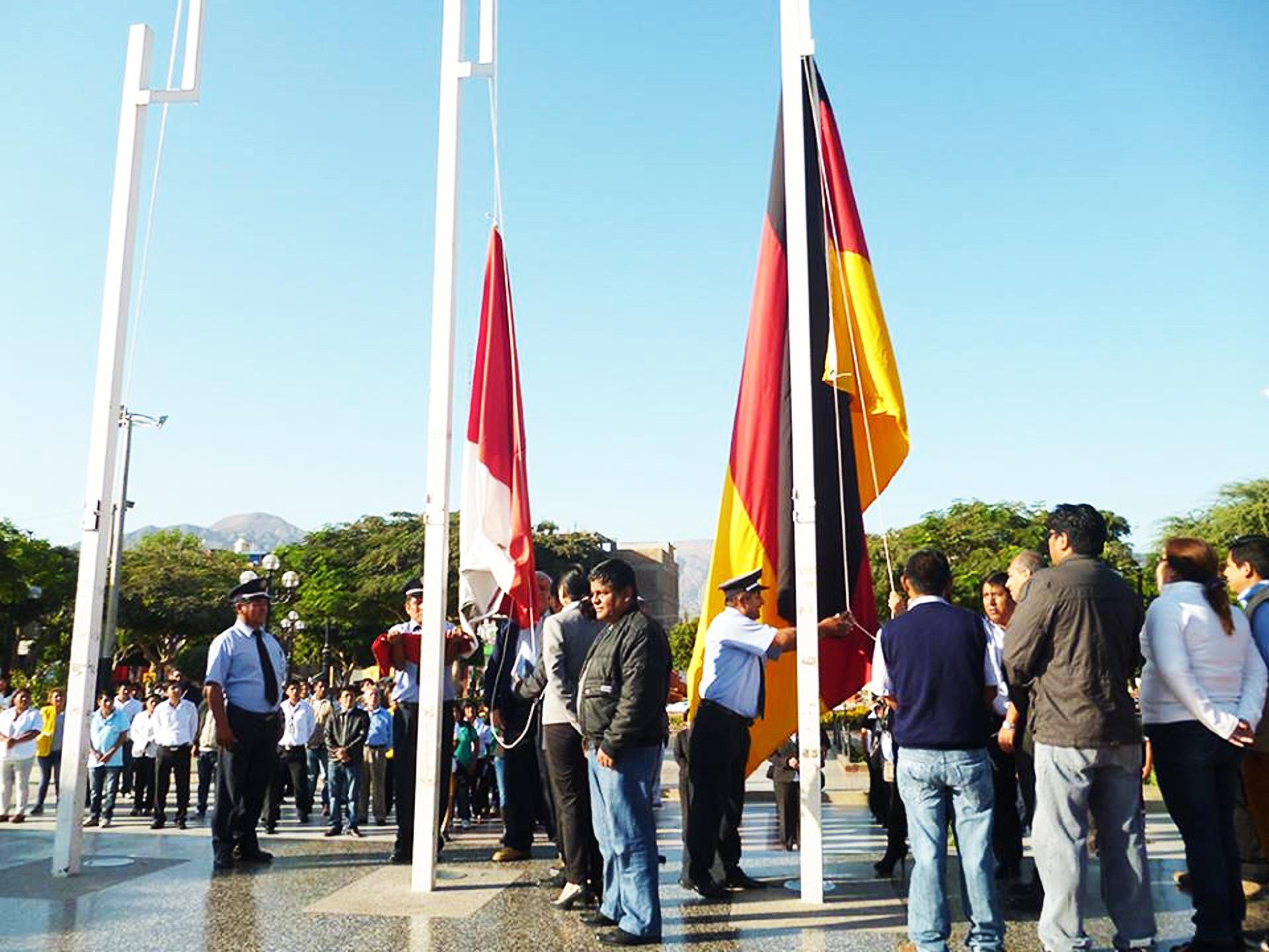 Rinden homenaje a Maria Reiche en Nasca