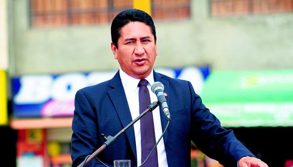 Vladimir Cerrón cuestiona designación de nuevo gerente municipal de Huancayo