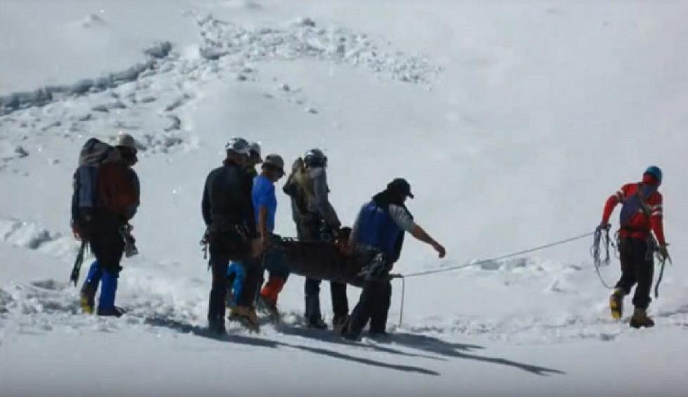 Áncash: Dos turistas extranjeros y un guía de montaña mueren tras ser sepultados por avalancha