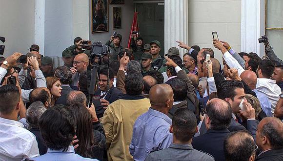 Crisis en Venezuela: "Declaraciones de Nicolás Maduro desataron violencia en el Legislativo"