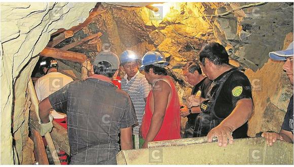 Arequipa: No hay señales de vida de siete mineros atrapados en socavón