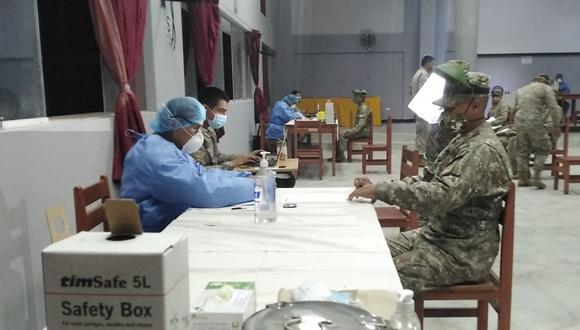 En el Colegio Militar Gregorio Albarracín se inició la vacunación de los miembros del Ejército del Perú acantonado en Tacna. (Foto: Difusión)