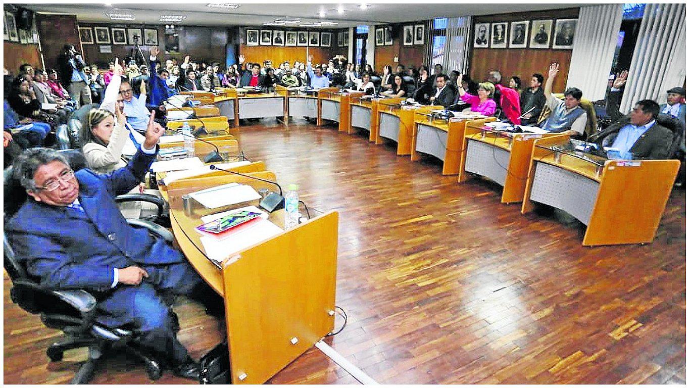 ​Aumentan sueldo de alcalde y dietas de regidores en Huancayo