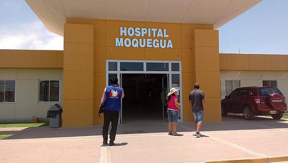 Médicos dejan sin atención a pacientes en Moquegua (VÍDEO)