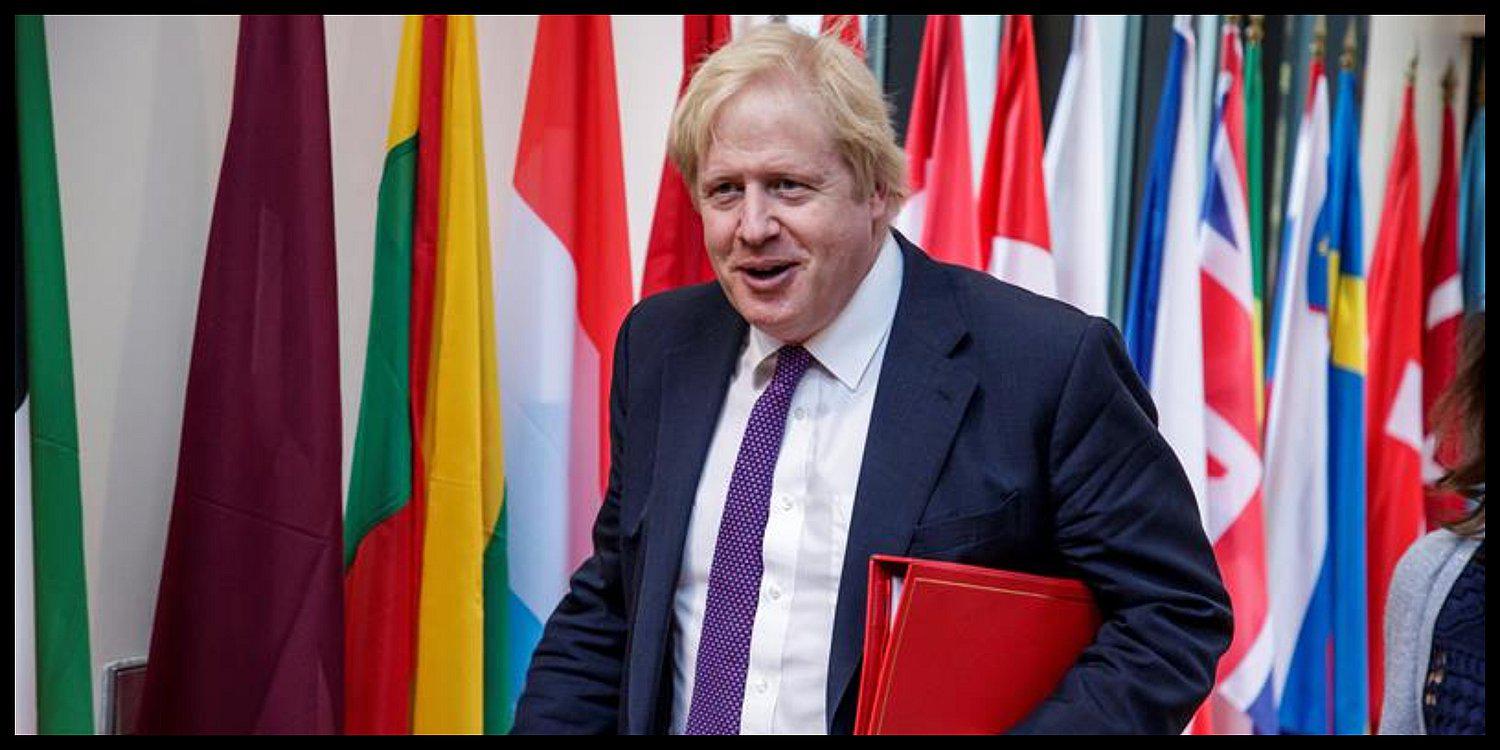 Canciller del Reino Unido llega al Perú e irá a Amazonas a visitar un refugio de animales