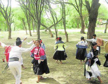 Danzas peruanas a Ecuador