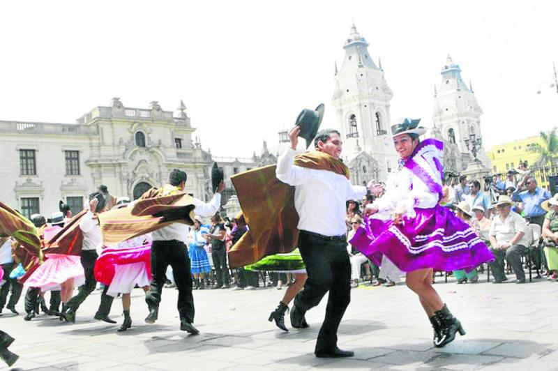 Carnaval de Lircay es declarado Patrimonio Cultural 