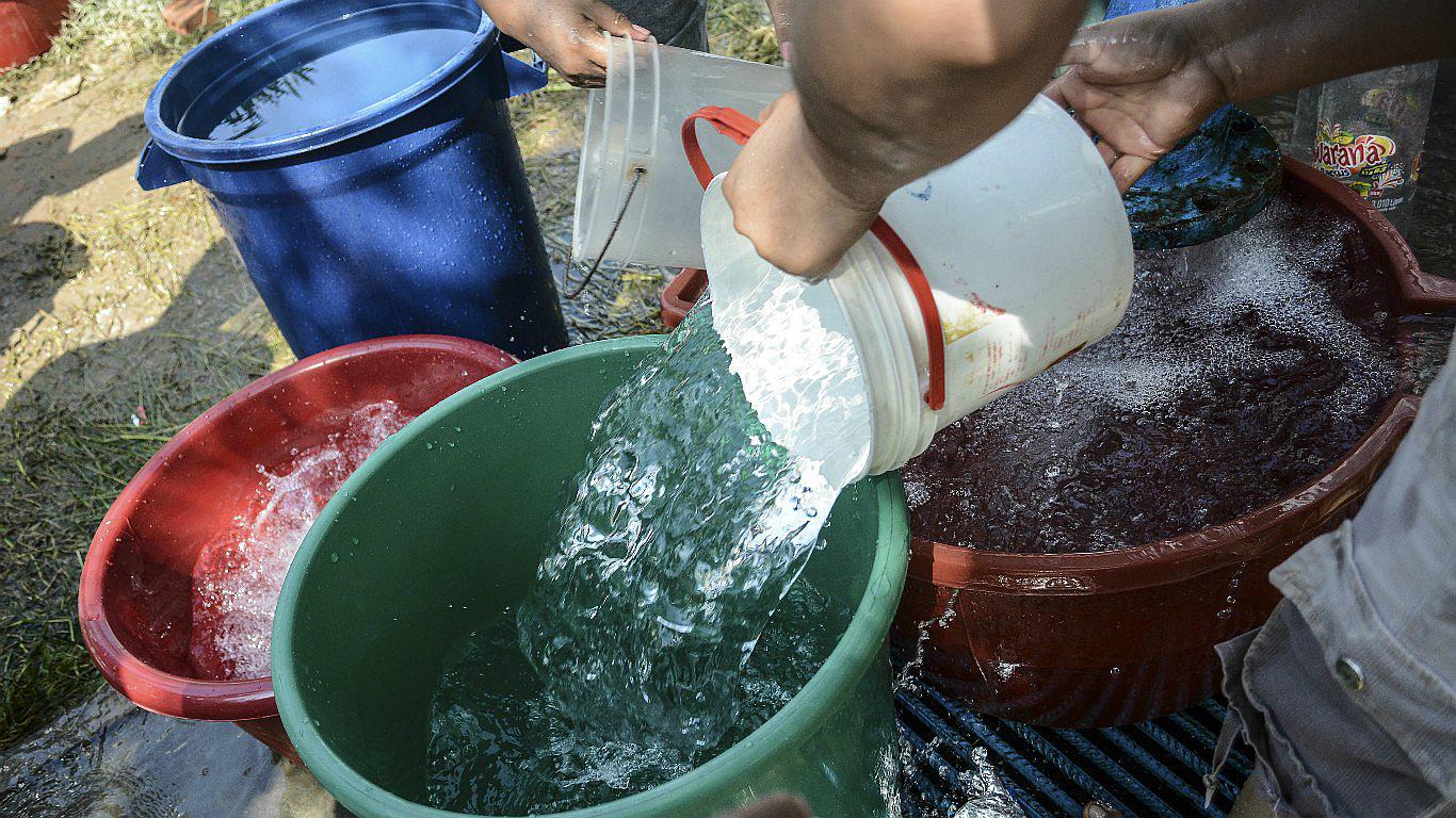 Consejos para reutilizar o minimizar el consumo del agua