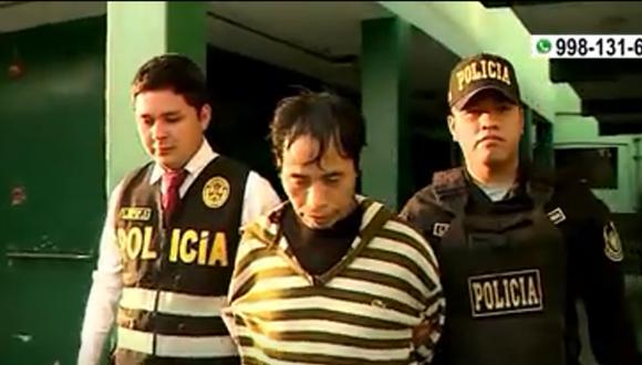 Capturan a sujeto acusado de acosar a menores. Foto: América Noticias
