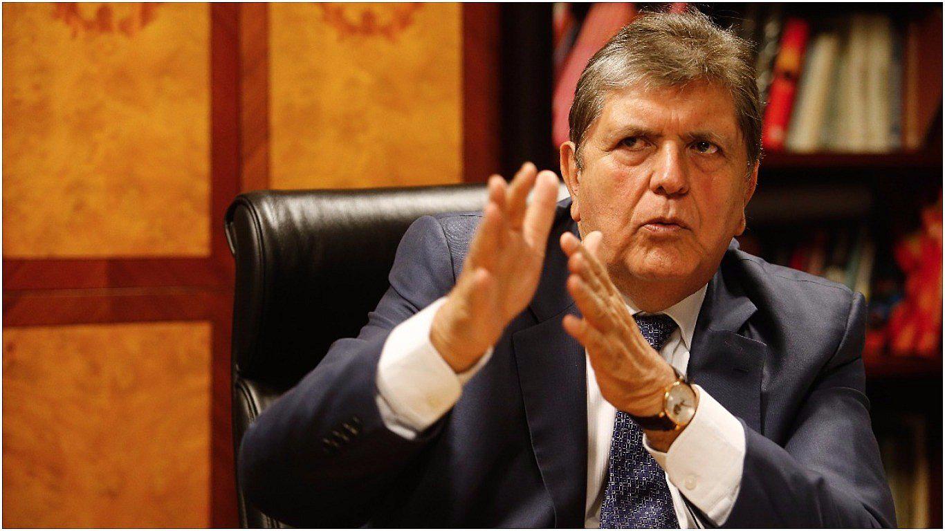 Alan García afirma que "caviares y antiapristas" crearon una "leyenda negra" contra él