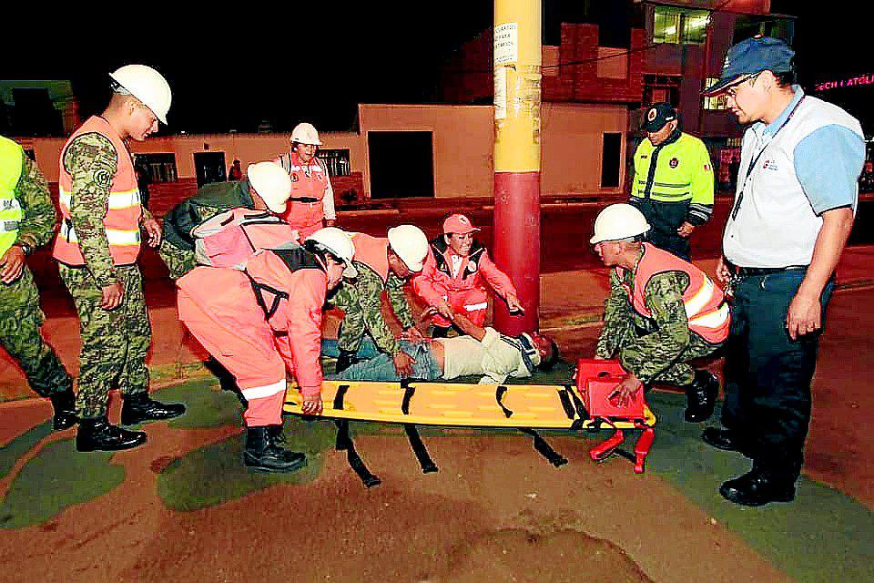 Poca participación de ciudadanos en simulacro nocturno de sismo con tsunami