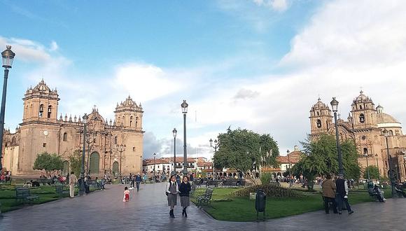 Acreditan a miembros de comisión que verá edificaciones en Cusco 