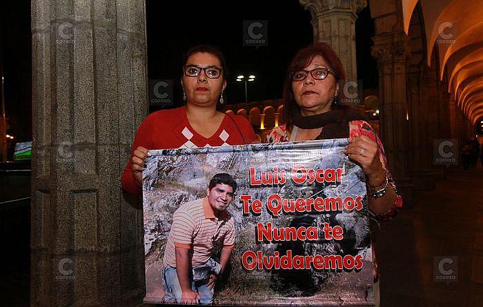 La tenaz lucha de la familia de un joven asesinado contra un expolicía capturado