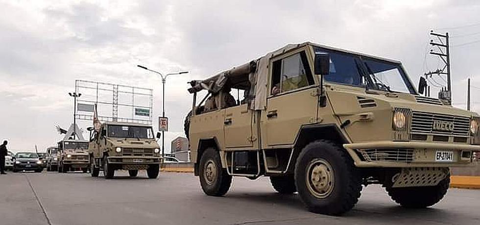 Llegan convoys a Arequipa para reforzar trabajo de militares (FOTOS)