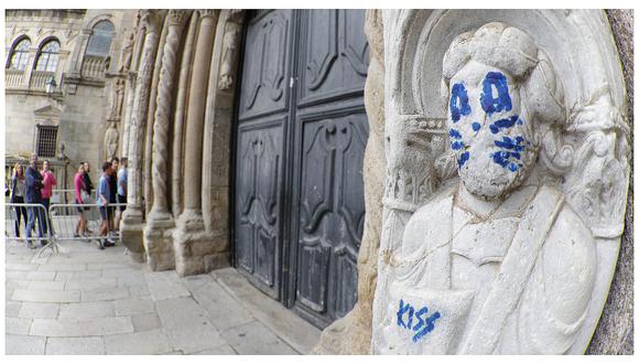 ​Catedral declarada Patrimonio de la Humanidad aparece con pintas de Kiss (FOTOS)