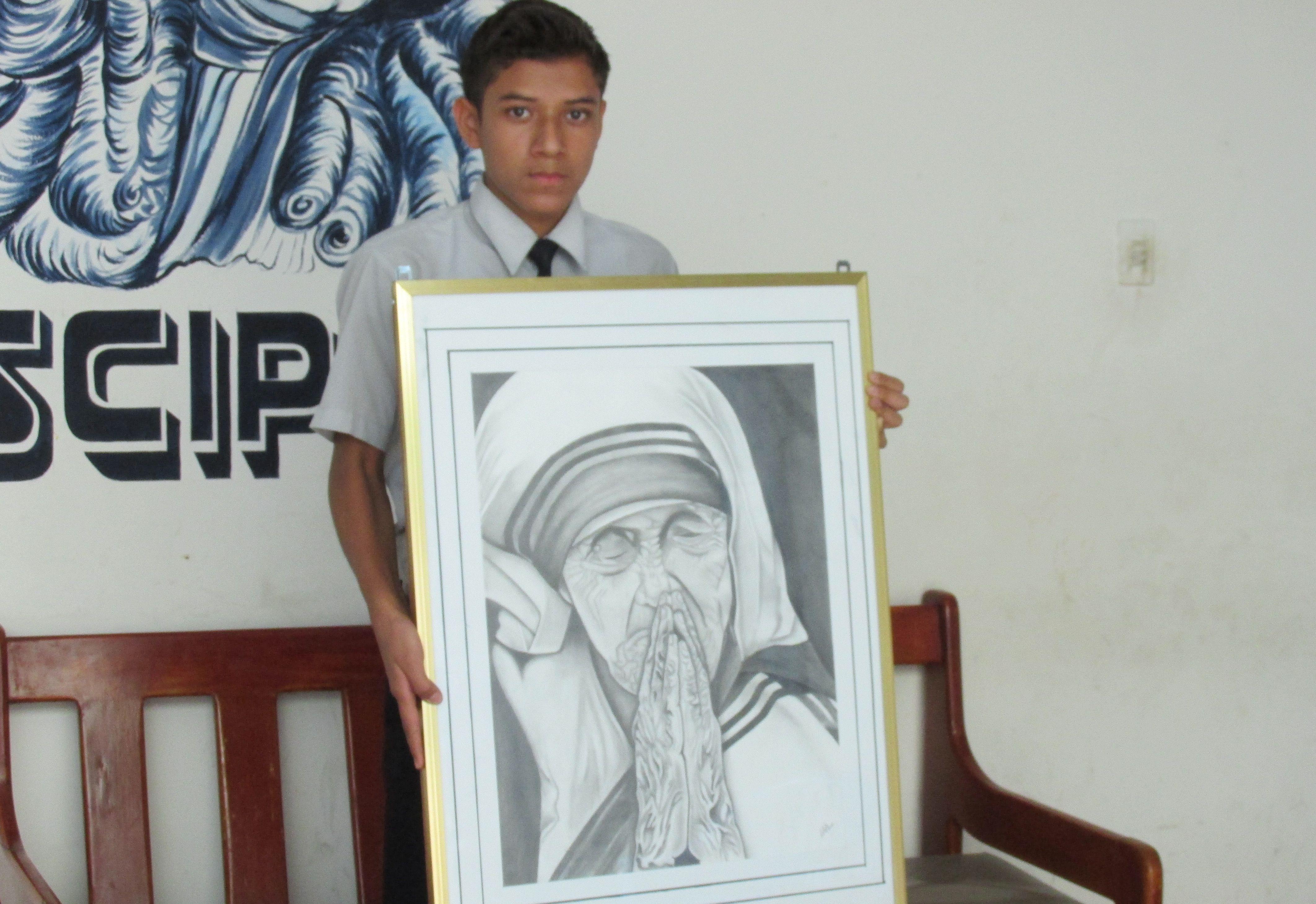 Guido Arratea talentoso escolar destaca en el dibujo y la pintura