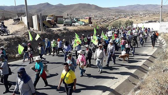 ​Construcción Civil bloquea ingreso a varios distritos de Arequipa