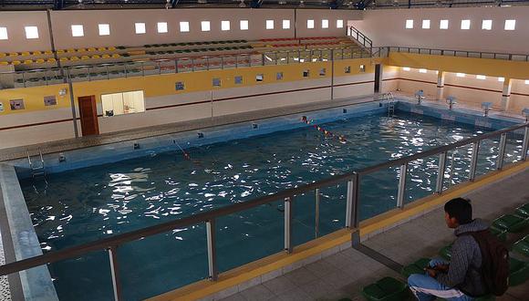 Gran Unidad Escolar San Carlos dispone de piscina semiolímpica