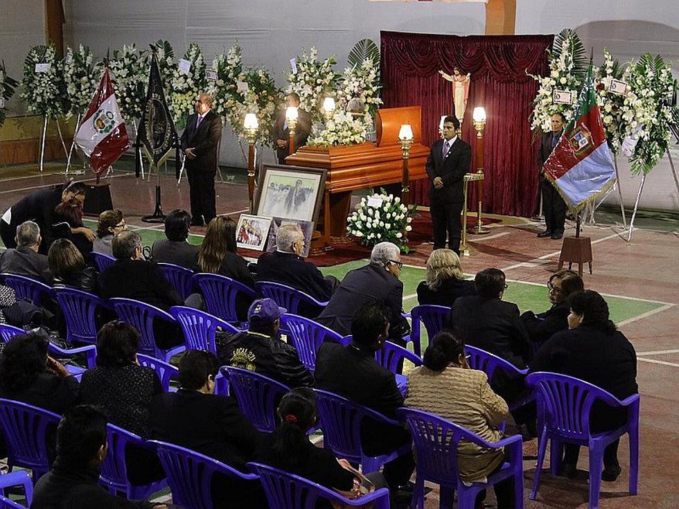 Dan último adiós a Ulises Torres Montes Revilla, exalcalde de Cayma [FOTOS]