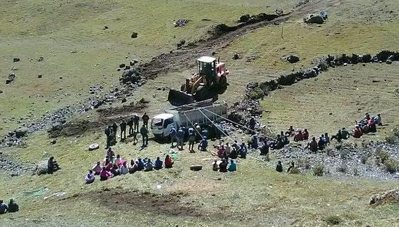 Camión cae por pendiente dejando al menos un fallecido en Cusco 