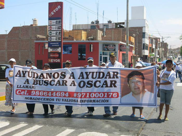 Familiares de Óscar Guzmán marcharon exigiendo acelerar investigación