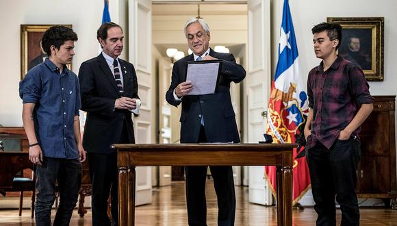 Presidente de Chile Sebastián Piñera promulga la Ley de Identidad de Género (VIDEO) 
