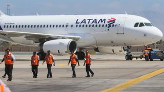 Aerolínea Latam cancela vuelos desde y hacia Cusco tras los incidentes ocurridos en el aeropuerto Alejandro Velasco Astete 