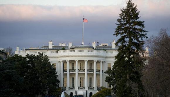 Evacúan la Casa Blanca al detectar extraño humo en el ala oeste