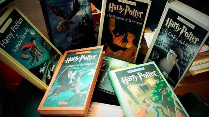 Subastarán libro de Harry Potter en miles de dólares en Londres