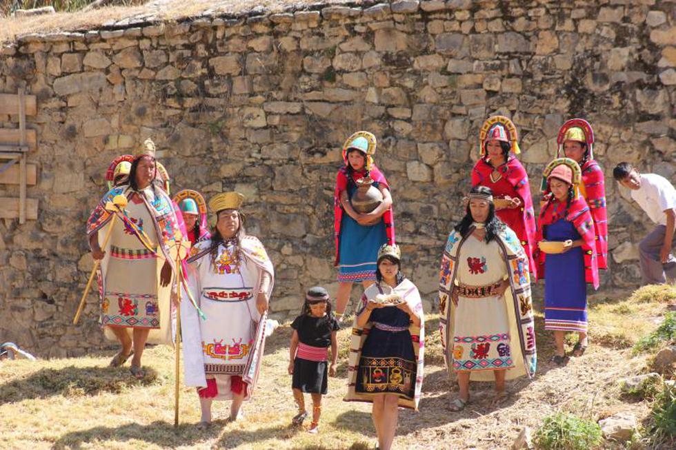 Miles de turistas presencian el Pagapu Wanka en Huari