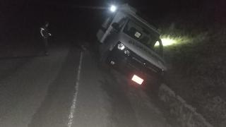 Huancavelica: Ambulancia con gestante de alto riesgo vuelca durante traslado