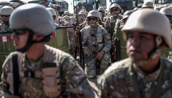 Soldados de Arequipa fueron enviados a la frontera con Chile (referencial). (Foto por ALDAIR MEJÍA / AFP)