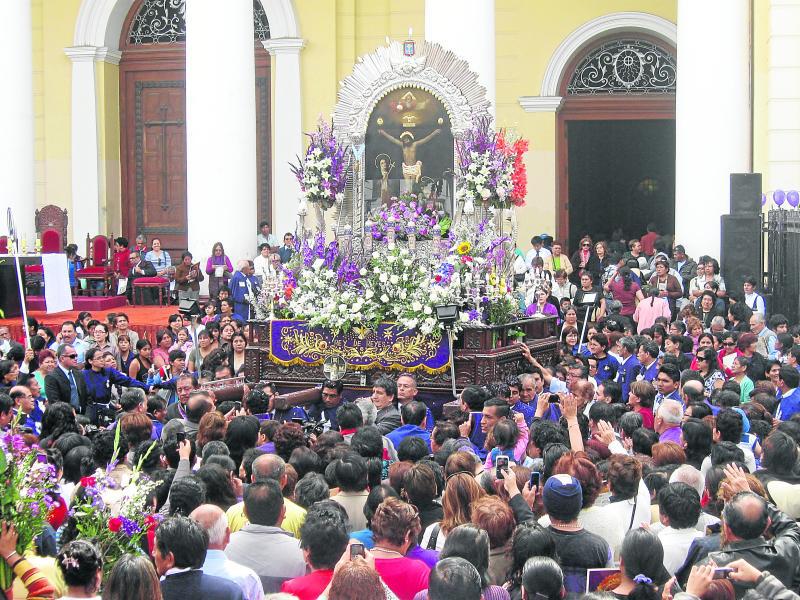 Alistan tercer recorrido del Señor de Los Milagros