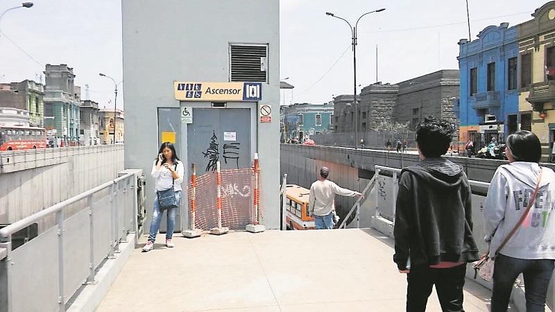 Metropolitano: Ascensores de estaciones se encuentran inoperativos