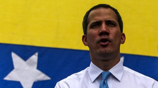 El líder de la oposición venezolana, Juan Guaido, propone un gobierno de emergencia nacional para hacer frente al coronavirus. (Foto: AFP)