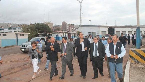 ​Ilo: Empresarios bolivianos visitan puerto moqueguano