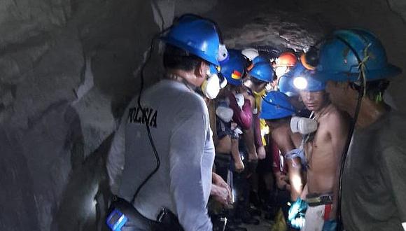 ​Mineros se enfrentan en Iquipí-Río Grande