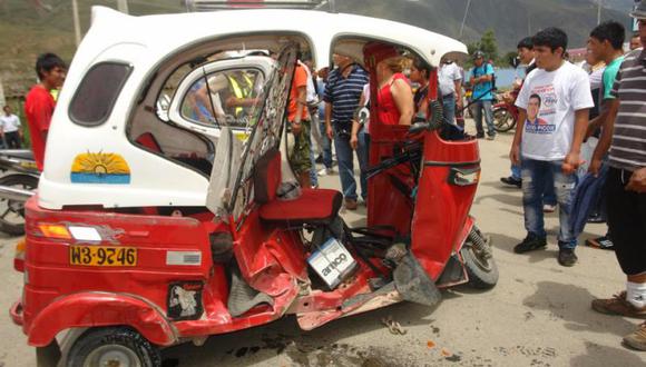 Chofer de trimóvil provoca accidente de tránsito