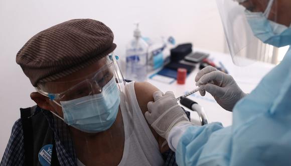 El Ejecutivo indicó que se ha determinado empezar la vacunación en dos distritos de Lima con mayor vulnerabilidad. (Foto: Jesus Saucedo/ @photo.gec)