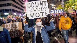Elecciones USA: Cientos de manifestantes piden en Filadelfia que se cuenten todos los votos