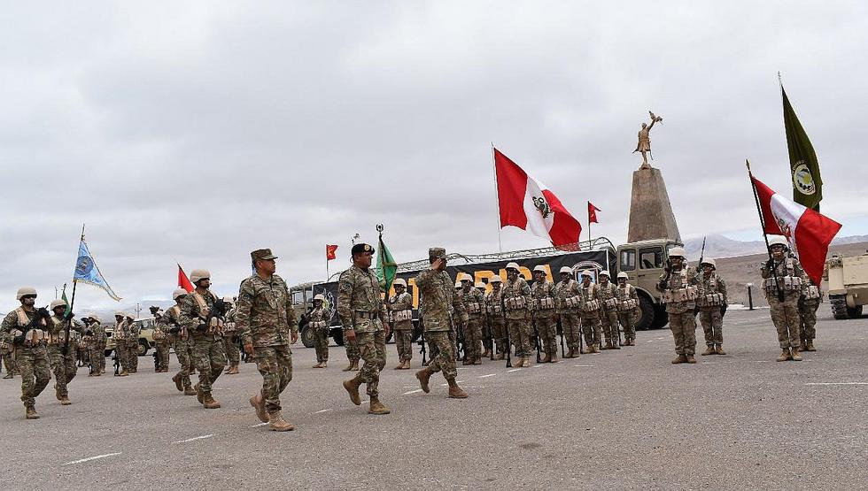 50 militares del Fuerte Arica se reciben como combatientes expertos en operaciones en el desierto